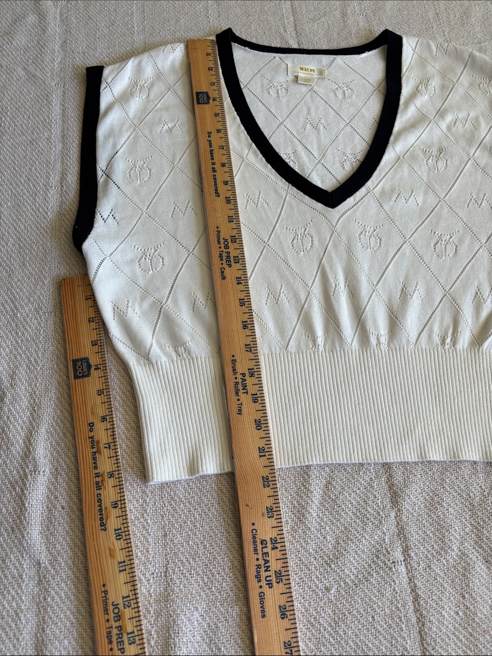 MAEVE Anthropologie
Women's V-neck Pullover Vest
White/Navy Blue Trim Size L - Picture 12 of 16